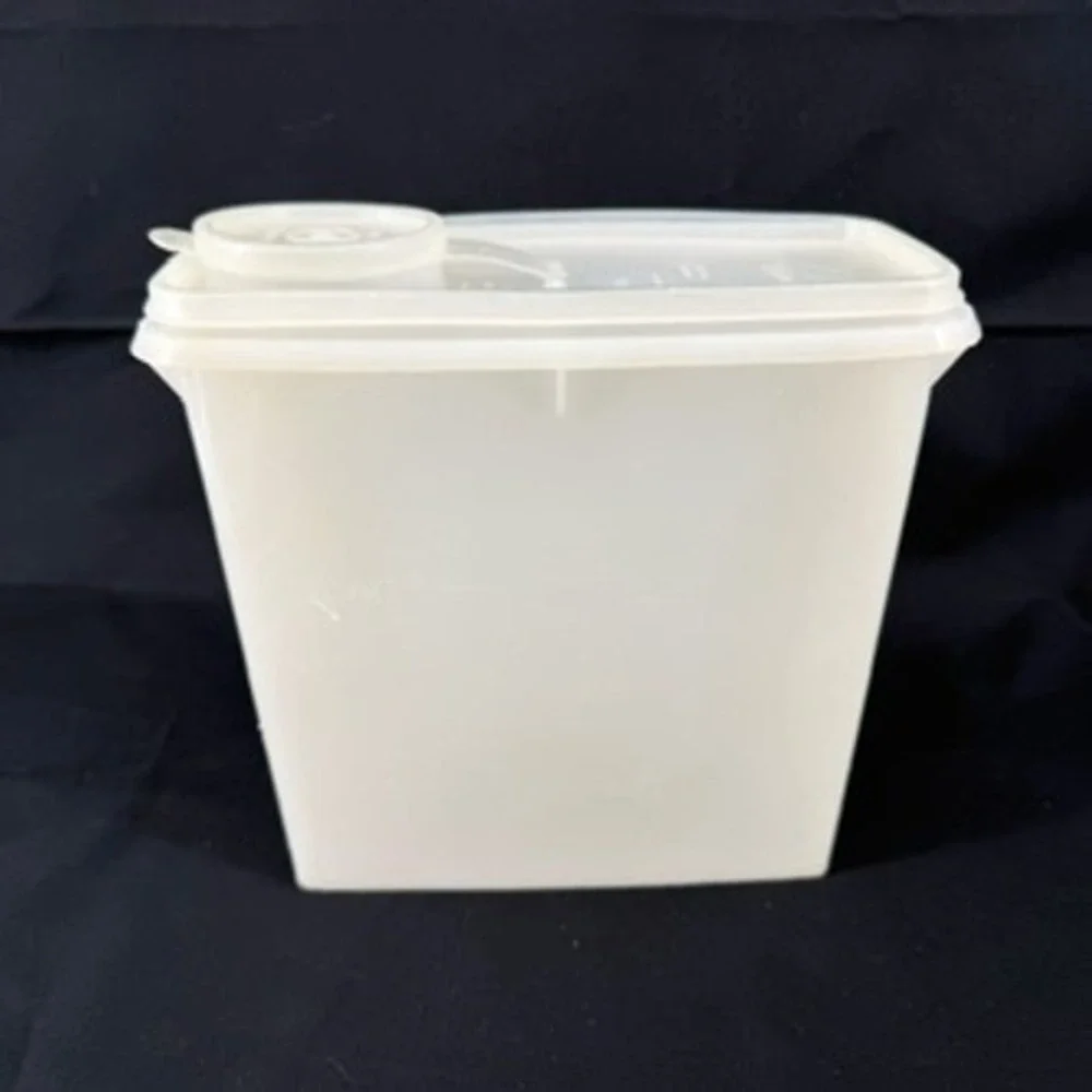 Tupperware Store N Pour Cereal Dry Food Dispenser Container White Vintage 1647